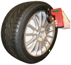 TPMS Reading Process with hand tool